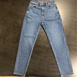 American Eagle Stretch Mom Jeans